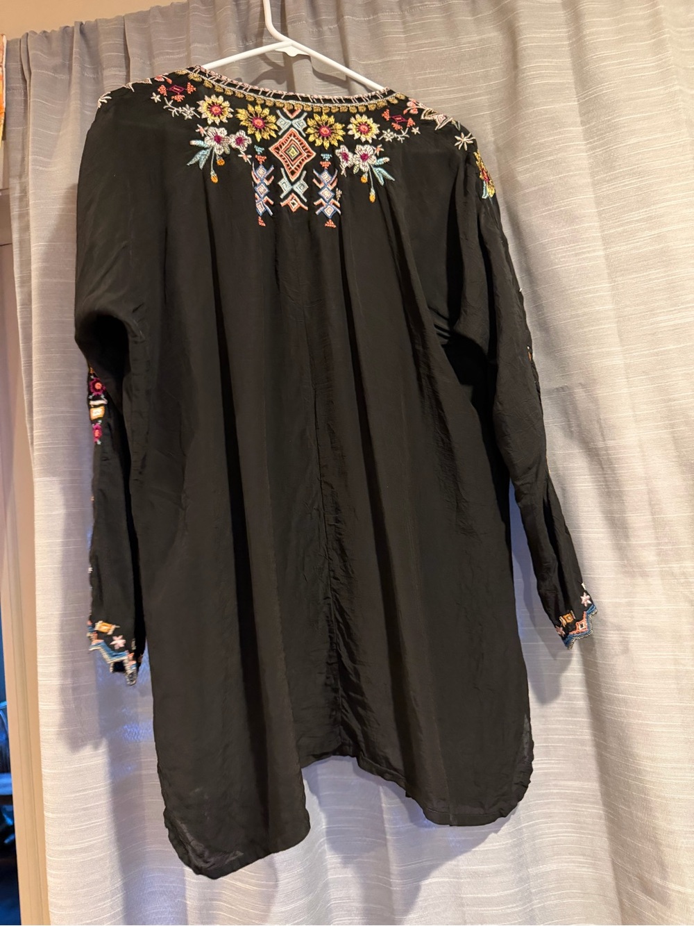 Johnny Was Black Embroidered Floral Boho Tunic - Picture 5 of 7
